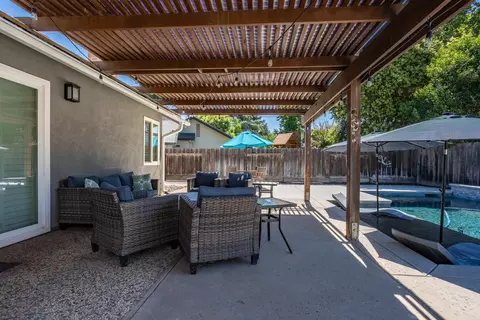 Exterior - 3012 Mammoth Way, Modesto, CA 95355 photo 10 of 22