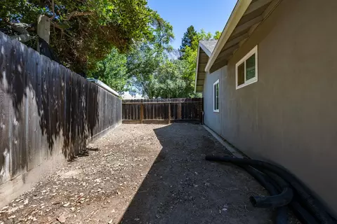 Exterior - 3012 Mammoth Way, Modesto, CA 95355 photo 13 of 22