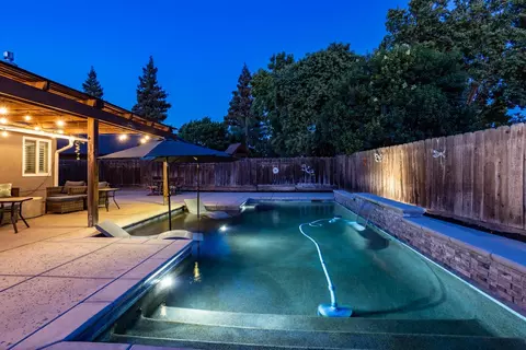 Exterior - 3012 Mammoth Way, Modesto, CA 95355 photo 19 of 22
