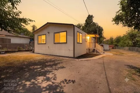 5212 Elizabeth Ave, Olivehurst, CA 95961