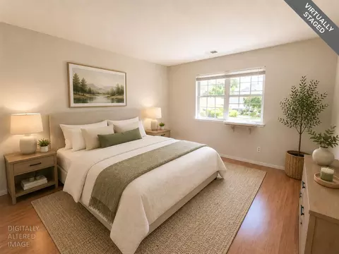 Bedroom - 3044 Woods Cir, Davis, CA 95616 photo 4 of 7