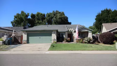 112 Mcdonald Ave, Wheatland, CA 95692