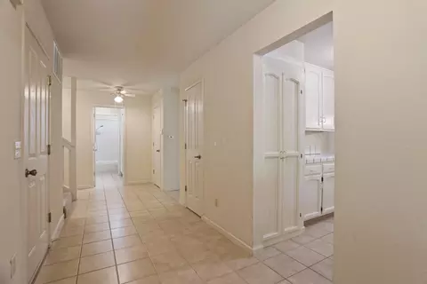 Entry Way - 1725 Le Bec Ct, Lodi, CA 95240 photo 3 of 6