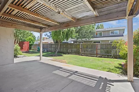 Exterior - 1725 Le Bec Ct, Lodi, CA 95240 photo 3 of 11