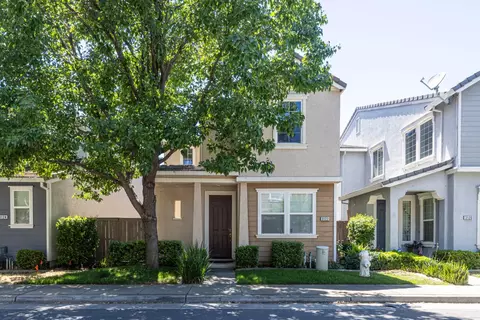 3122 Lea Sterling Way, Rancho Cordova, CA 95670