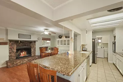 2356 E Druet Ln, Lodi, CA 95242 photo 9