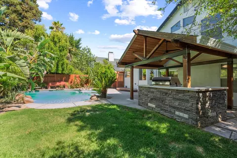 3921 Simi Valley Way, Antelope, CA 95843