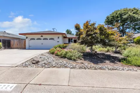 6224 Saint James Dr, Carmichael, CA 95608 photo 1