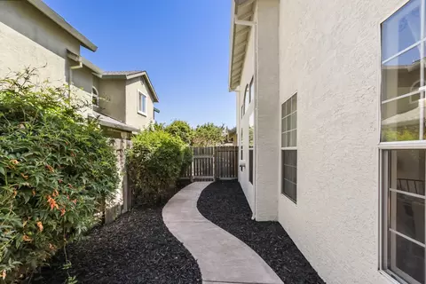 Exterior - 3439 Koso St, Davis, CA 95618 photo 6 of 6