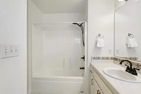 Bath - 3439 Koso St, Davis, CA 95618 photo 5 of 5