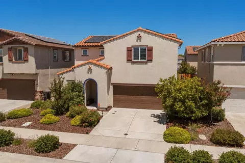 4040 Parkmoor Ln, Roseville, CA 95747