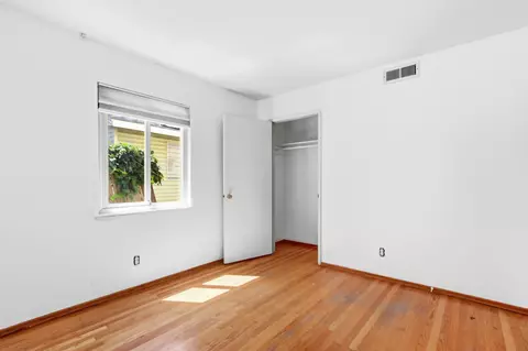 Bedroom - 921 W 8th St, Davis, CA 95616 photo 4 of 7