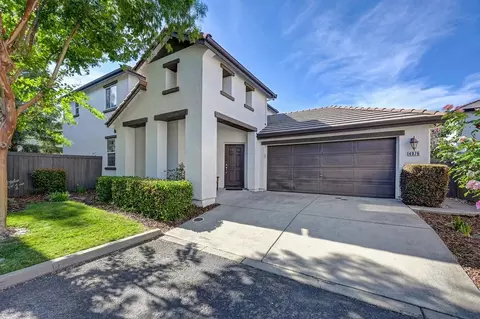4976 Trouville Ln, Sacramento, CA 95835