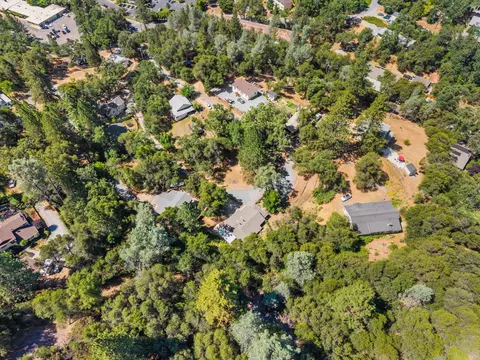 View/Area - 954 Wren Ct, Placerville, CA 95667 photo 4 of 6