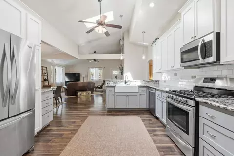 Kitchen - 954 Wren Ct, Placerville, CA 95667 photo 2 of 2