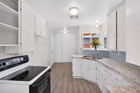Kitchen - 1627 Albany Ave, Modesto, CA 95350 photo 3 of 3