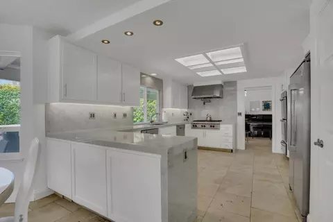 Kitchen - 3817 Viader Dr, Modesto, CA 95356 photo 3 of 5