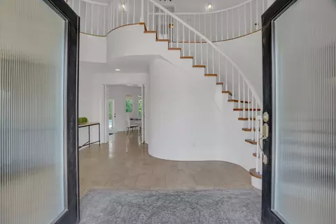 Entry Way - 3817 Viader Dr, Modesto, CA 95356 photo 2 of 5