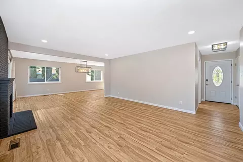 Living - 4404 Rollingrock Way, Carmichael, CA 95608 photo 2 of 5