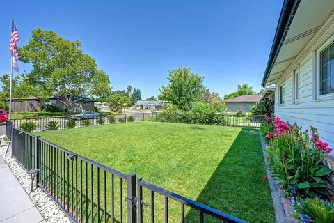 Exterior - 4404 Rollingrock Way, Carmichael, CA 95608 photo 12 of 12