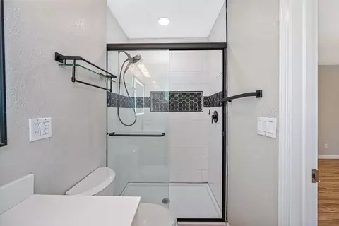 Bath - 4404 Rollingrock Way, Carmichael, CA 95608 photo 4 of 4
