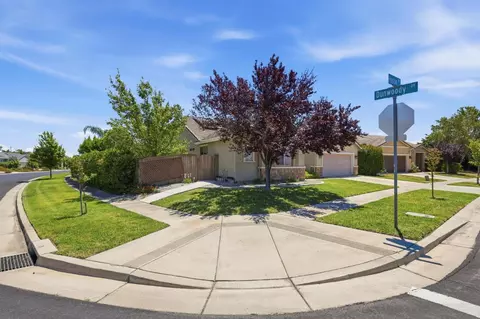 Exterior - 4057 Huston Way, Olivehurst, CA 95961 photo 3 of 15
