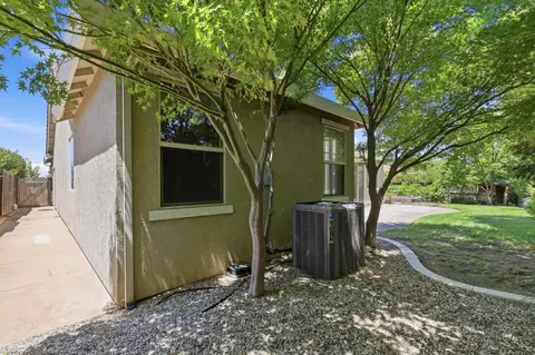 Exterior - 4057 Huston Way, Olivehurst, CA 95961 photo 9 of 15