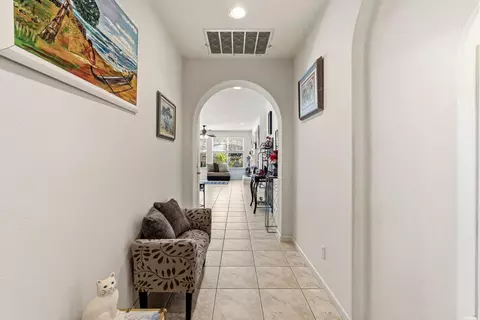 Entry Way - 705 Kristi Ct, Jackson, CA 95642 photo 3 of 9