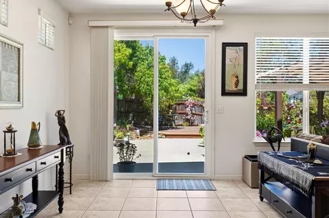 Entry Way - 705 Kristi Ct, Jackson, CA 95642 photo 5 of 9