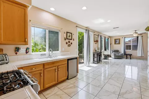 Kitchen - 1750 Hicks Ave, Olivehurst, CA 95961 photo 6 of 6