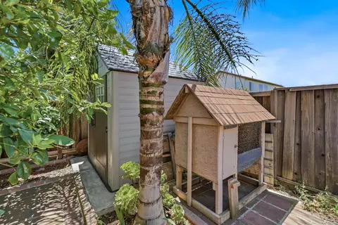 Exterior - 1750 Hicks Ave, Olivehurst, CA 95961 photo 11 of 14