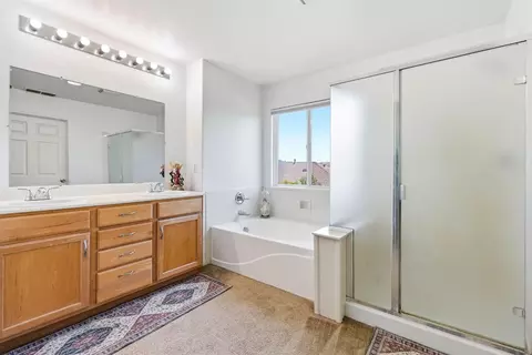 Bath - 1750 Hicks Ave, Olivehurst, CA 95961 photo 4 of 5