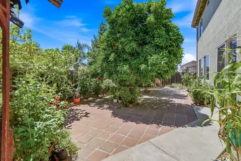 Exterior - 1750 Hicks Ave, Olivehurst, CA 95961 photo 10 of 14