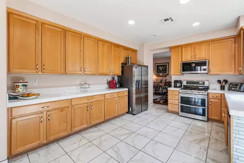 Kitchen - 1750 Hicks Ave, Olivehurst, CA 95961 photo 1 of 6