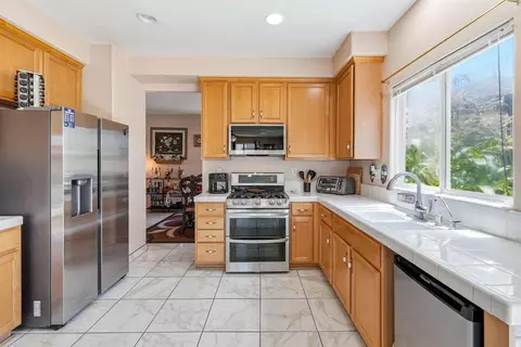Kitchen - 1750 Hicks Ave, Olivehurst, CA 95961 photo 3 of 6