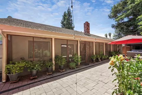 Exterior - 3025 Park Oak Dr, Lodi, CA 95242 photo 4 of 10