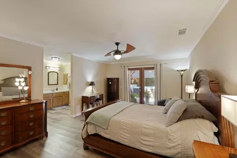 Bedroom - 3025 Park Oak Dr, Lodi, CA 95242 photo 4 of 4