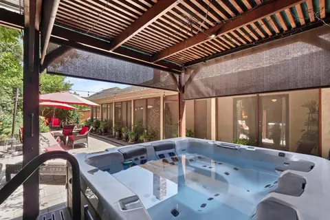 Exterior - 3025 Park Oak Dr, Lodi, CA 95242 photo 9 of 10