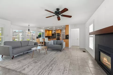 908 Newcastle Ct, Modesto, CA 95355 photo 11