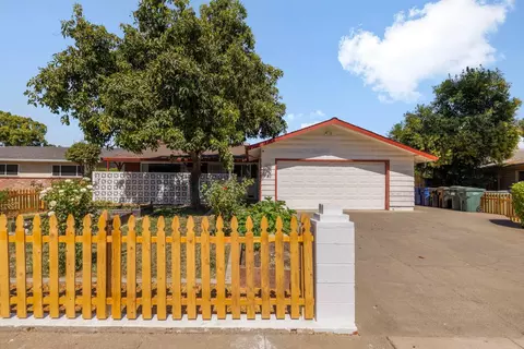 9133 Rosewood Dr, Sacramento, CA 95826