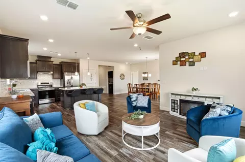 912 Hogan Rd, Galt, CA 95632 photo 8