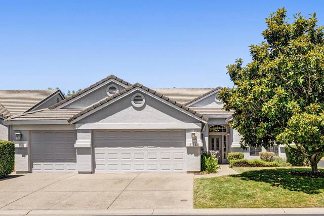 5144 Whisper Oaks Ln, Carmichael, CA 95608