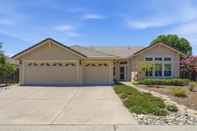 8329 Oakwood Hills Cir, Citrus Heights, CA 95610