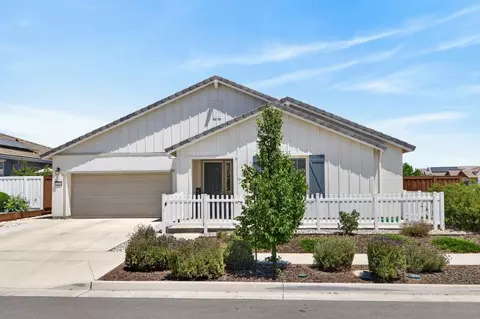 1717 House Dr, Woodland, CA 95776