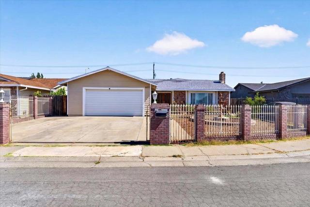 8277 Southfields Cir, Sacramento, CA 95828