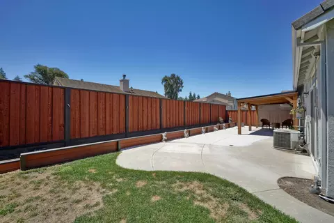 1884 Vaduz Ct, Manteca, CA 95337 photo 3