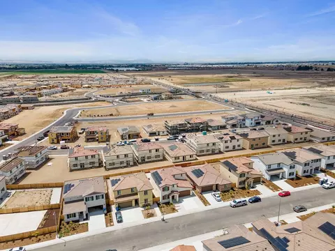 1863 Lateral Ave, Manteca, CA 95337 photo 41