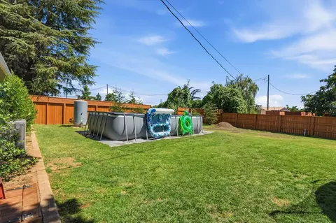 Exterior - 7148 E Waterloo Rd, Stockton, CA 95215 photo 5 of 11