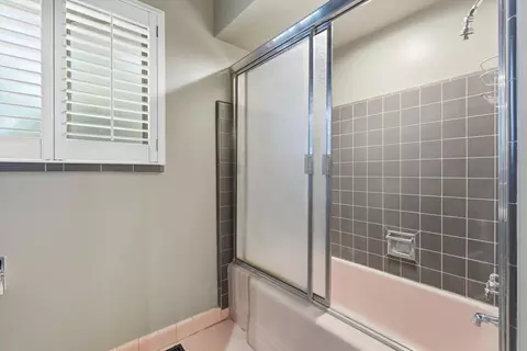 Bath - 7148 E Waterloo Rd, Stockton, CA 95215 photo 3 of 4