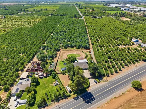 View/Area - 7148 E Waterloo Rd, Stockton, CA 95215 photo 6 of 6